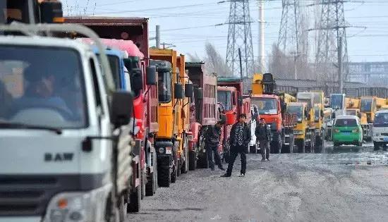媒體曝光! 道路運(yùn)輸從業(yè)資格證考試存黑幕, 貨運(yùn)安全不容忽視