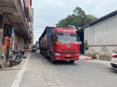 工廠占用公共道路裝卸貨,嚴(yán)重影響周邊居民日常生活